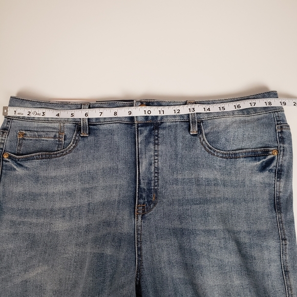 Seven7 Womens Weekend Easy Fit Boyfriend Jeans High Rise Rolled Cuffs Size 12 - Picture 10 of 15